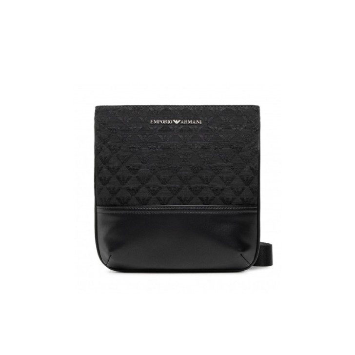 Emporio Armani Tracolla nera piatta in Nylon Jacquard Eagle All Over e logo lettering in metallo