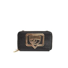 CHIARA FERRAGNI PORTAFOGLIO BLACK CON LOGO IN METALLO DORATO EYELIKE E TRACOLLA IN CATENA ESTRAIBILE