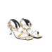 Versace Jeans Couture Sandali con tacco Bianco a rocchetto con stampa Baroque all over