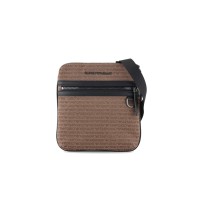 EMPORIO ARMANI TRACOLLA PIATTA IN TESSUTO JACQUARD LETTERING ALL OVER BROWN
