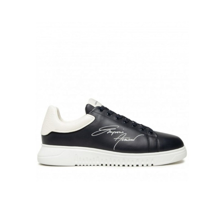 Emporio Armani Sneakers Blu con logo lettering ai lati e inserto posteriore martellato