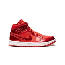 Air Jordan 1 Mid SE Sneakers