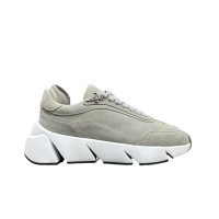 PACIOTTI SNEAKER NABUK GRAY CON INSERTI CON STAMPA LOGO PUGNALE TONO SU TONO E PUGNALE IN METALLO 