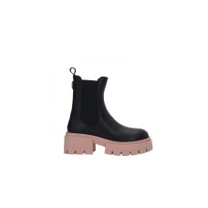 Guess Stivale nero con elastico ai lati da Donna 