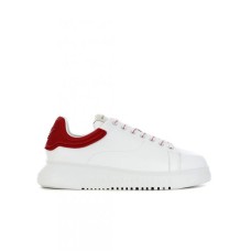 Emporio Armani Sneakers in Pelle Bianca con parte posteriore in gomma rossa e logo Aquila